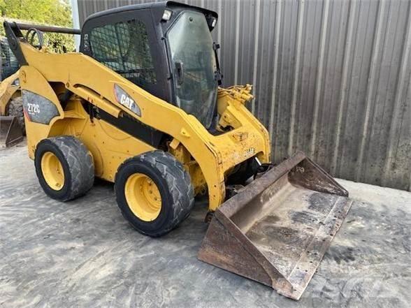 CAT 272C Kompaktlader