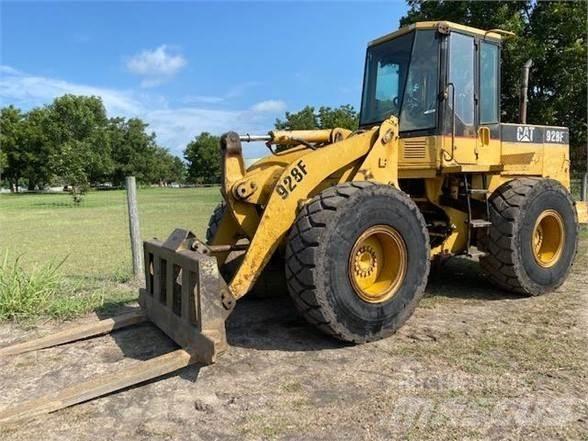 CAT 928F Radlader