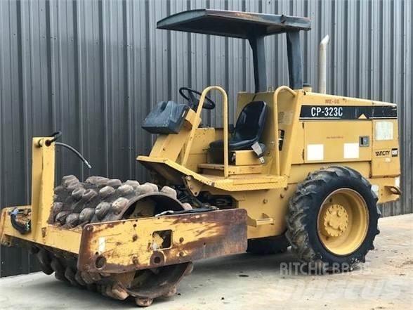 CAT CP-323C Walzenzüge