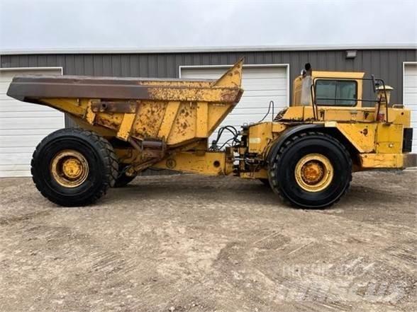 CAT D25C Dumper - Knickgelenk