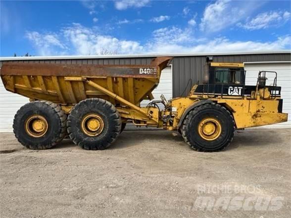 CAT D400E Dumper - Knickgelenk