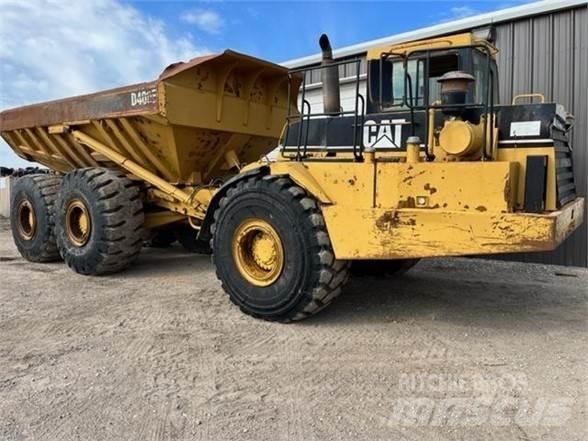 CAT D400E Dumper - Knickgelenk