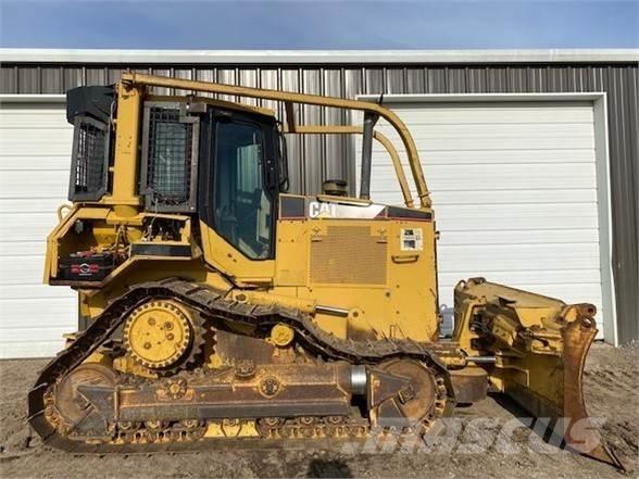 CAT D5M XL Bulldozer