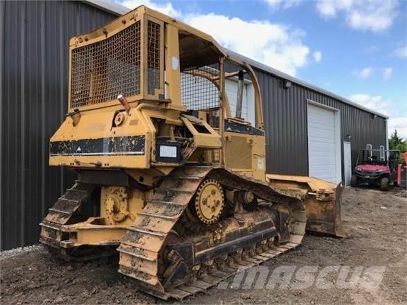 CAT D5M XL Bulldozer