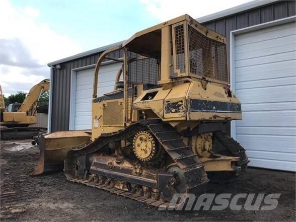 CAT D5M XL Bulldozer