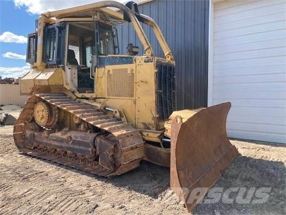 CAT D5M XL Bulldozer