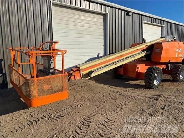 JLG 600S Teleskopbühnen