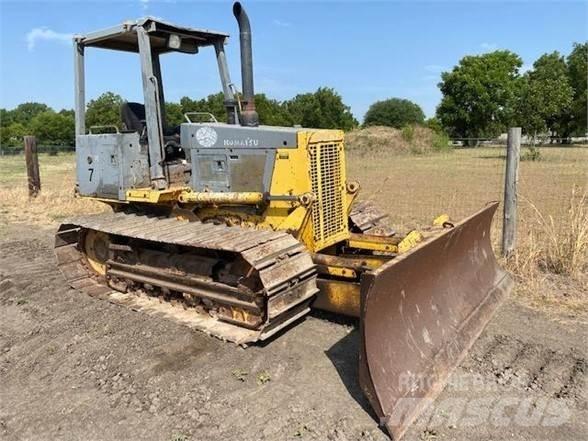 Komatsu D32P-1 Bulldozer
