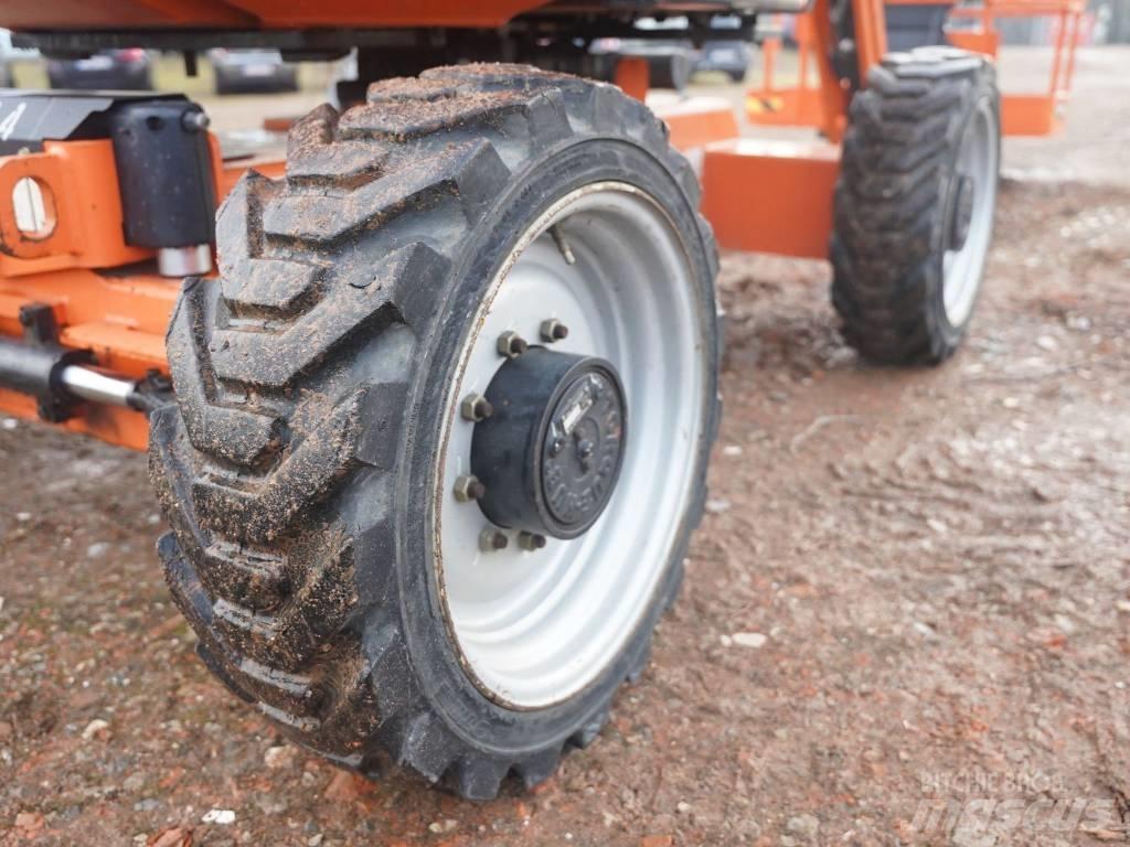 JLG 340 AJ Gelenkteleskoparbeitsbühnen