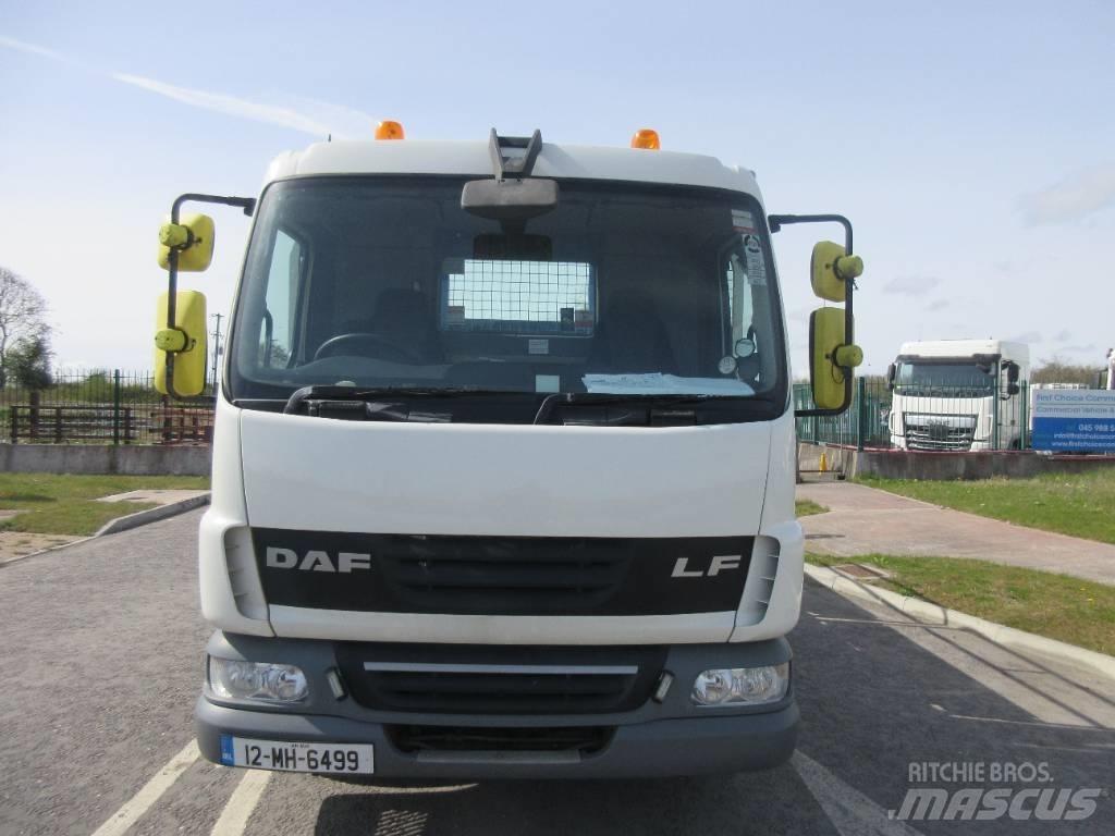 DAF 45.210 ATI Pritschenwagen mit Seilwinde
