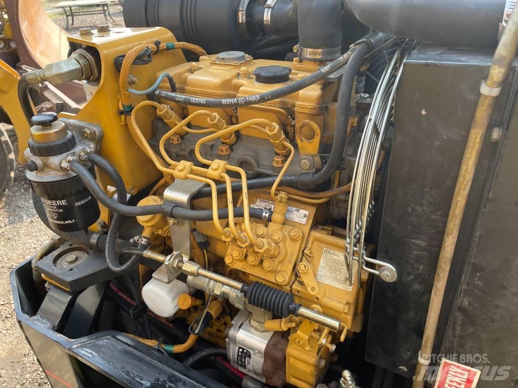 CAT CB224E Tandemwalzen