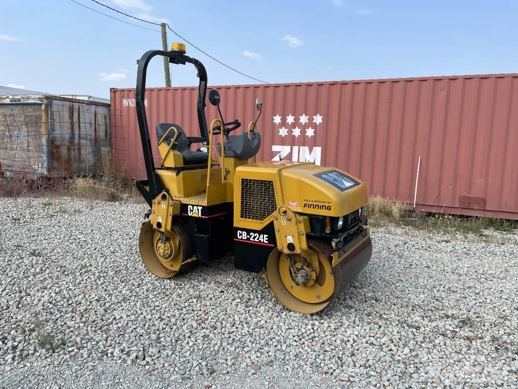 CAT CB224E Tandemwalzen
