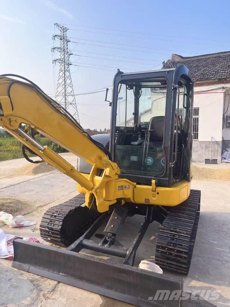 Komatsu PC 40 MR Minibagger < 7t