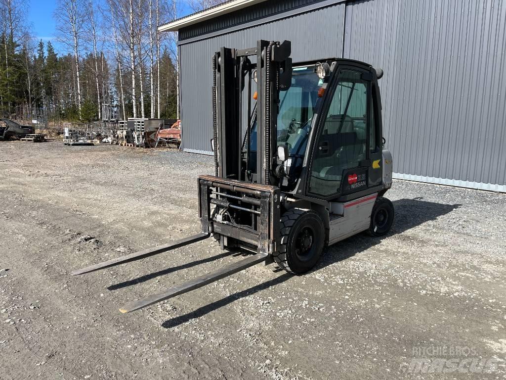 Nissan UD02A25P0 LPG heftrucks