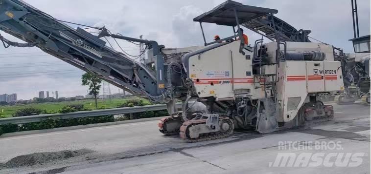 Wirtgen W2000 Asphaltfräsen