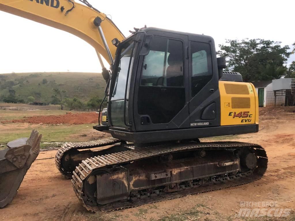 New Holland E 145 Raupenbagger
