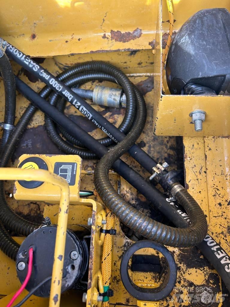 CAT 313 F LGC Raupenbagger