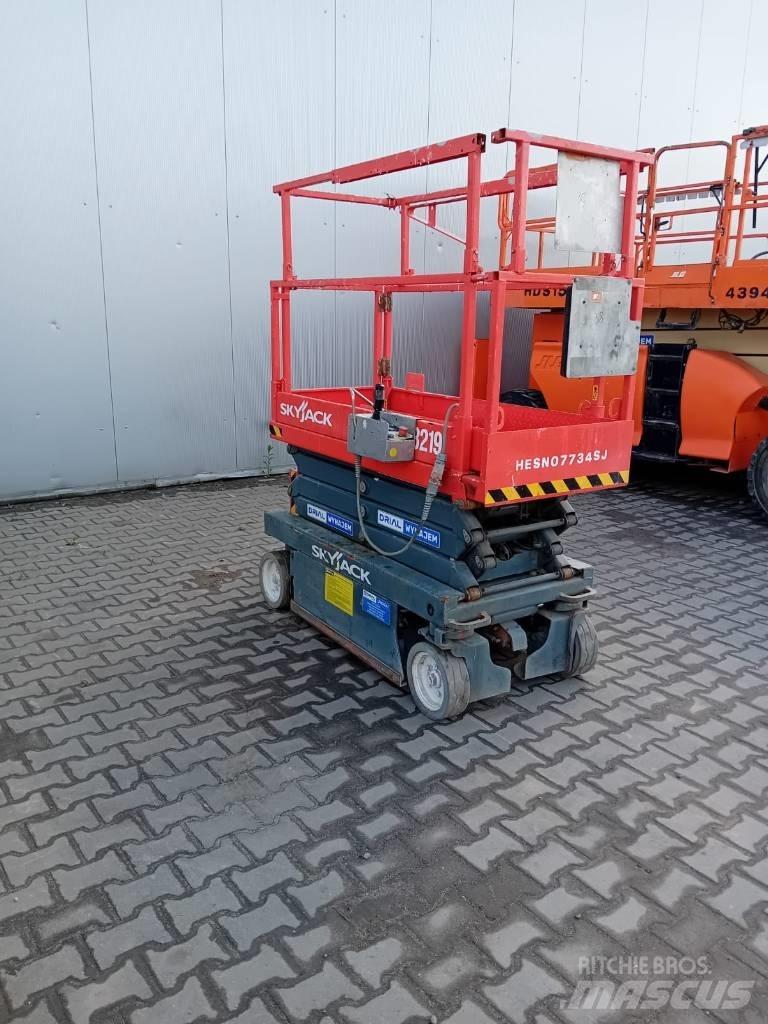 SkyJack 3219 Scheren-Arbeitsbühnen
