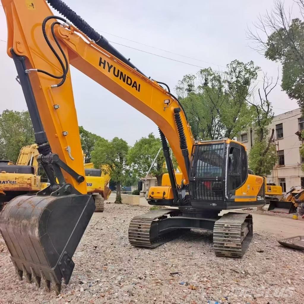 Hyundai 220LC-9S Raupenbagger