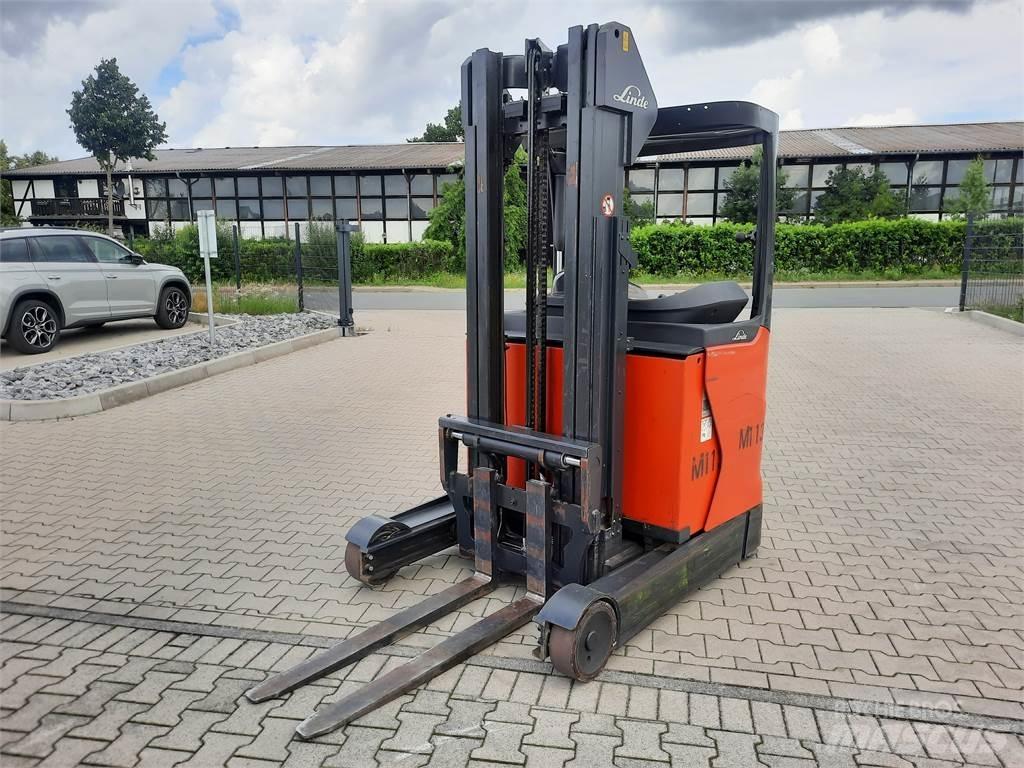 Linde R14 Schubmaststapler