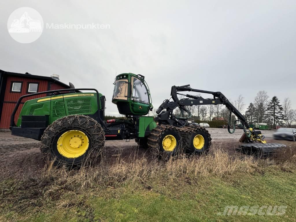 John Deere 1470 G Harvester