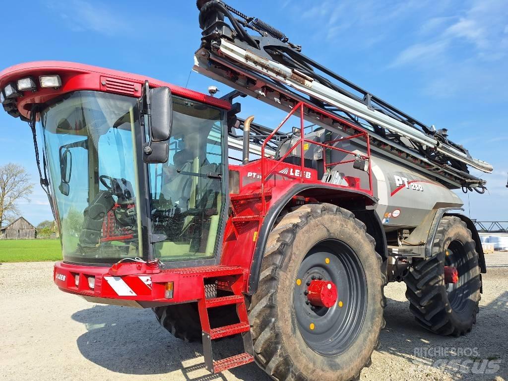 Horsch Leeb PT 230 Selbstfahrende Sprühgeräte