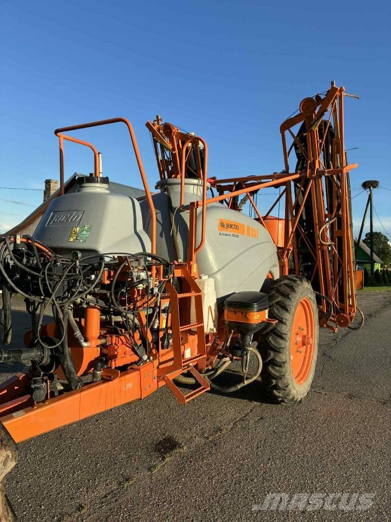 Jacto ADVANCE 3000 Anhängespritzen