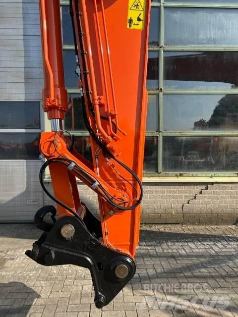 Hitachi ZX 290LCN-5B Raupenbagger