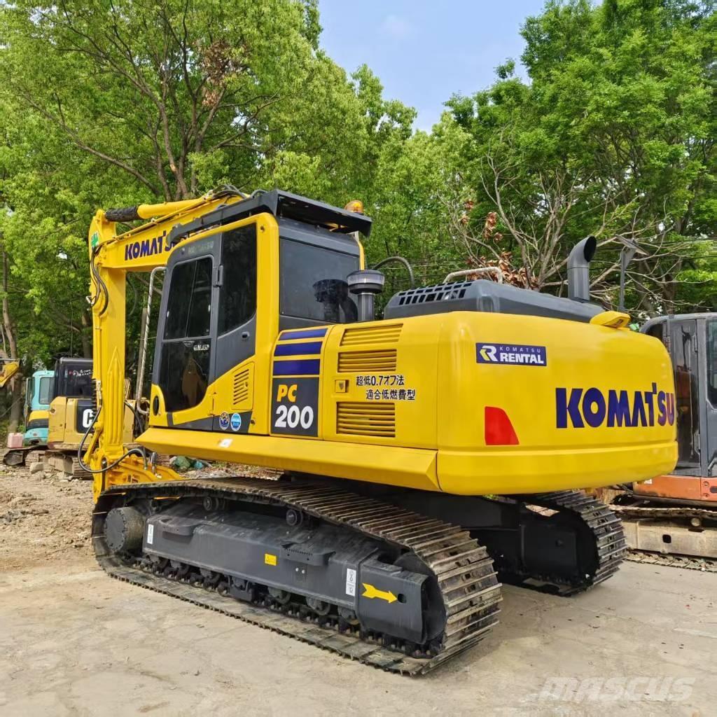 Komatsu PC 200-8 Raupenbagger