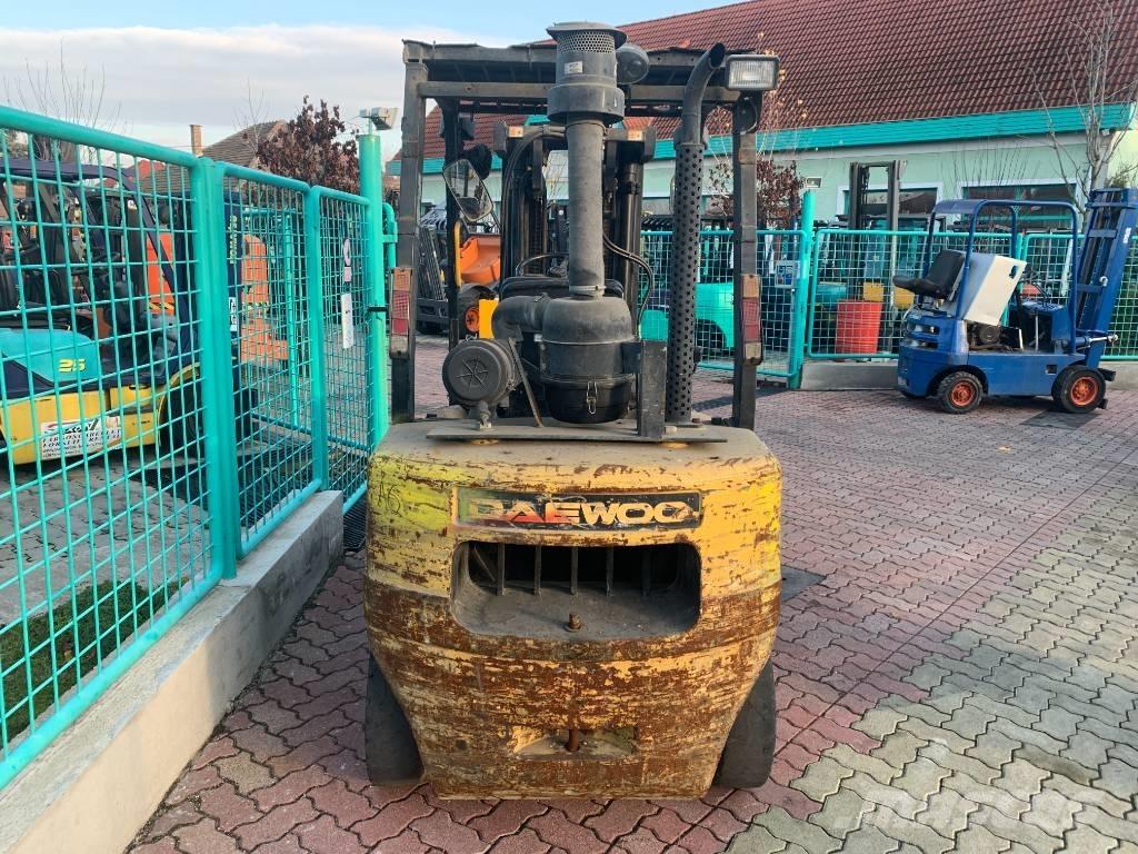 Daewoo D30S-3 V-3523 Diesel heftrucks