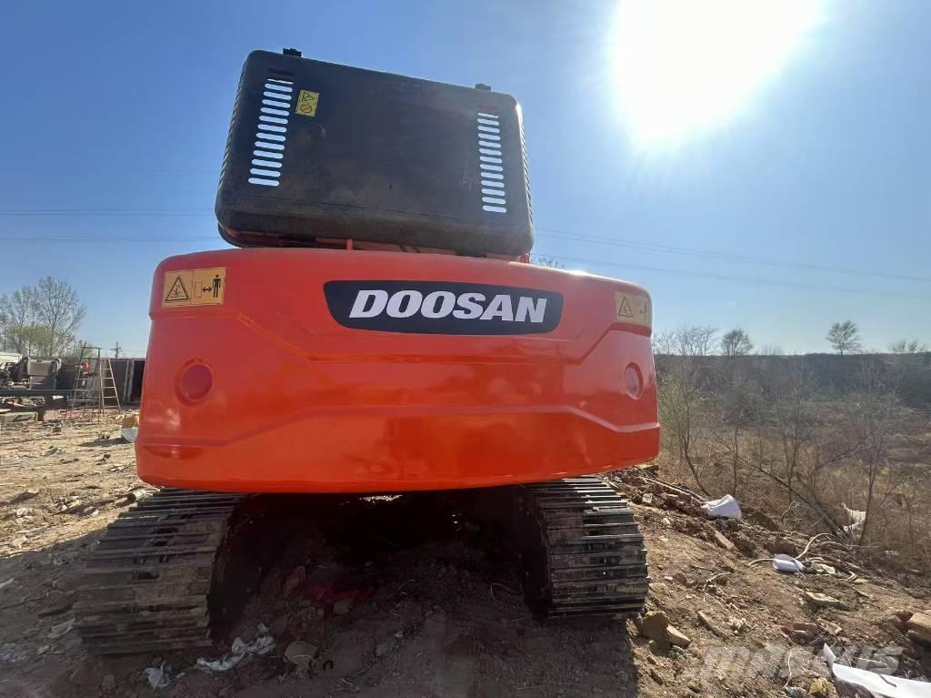 Doosan DX225LC-9C Raupenbagger