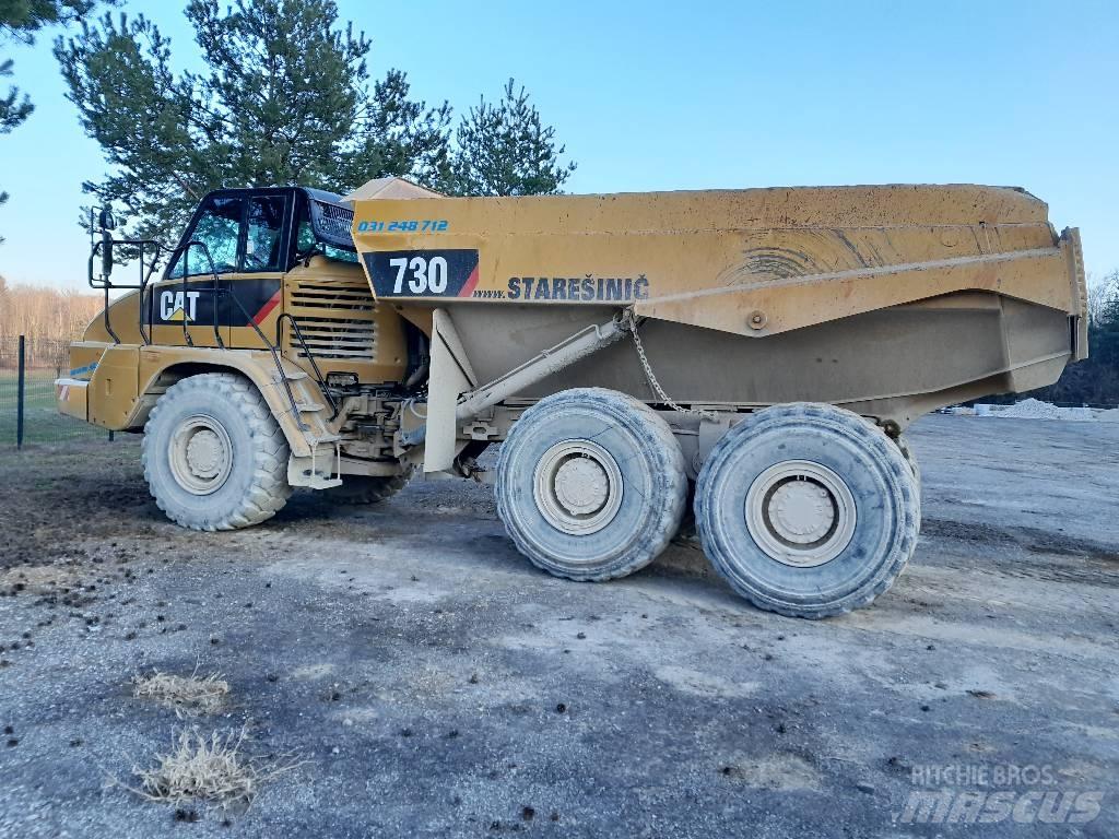 CAT 730 Dumper - Knickgelenk