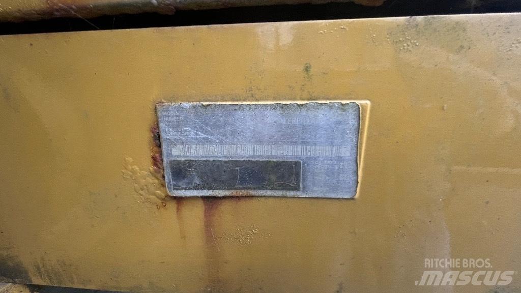 CAT 324 D L Raupenbagger