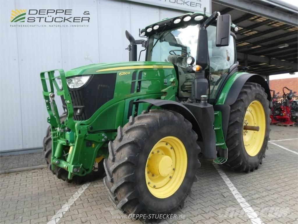 John Deere 6250R Traktoren
