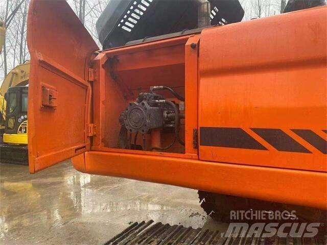 Doosan DX300LC Raupenbagger