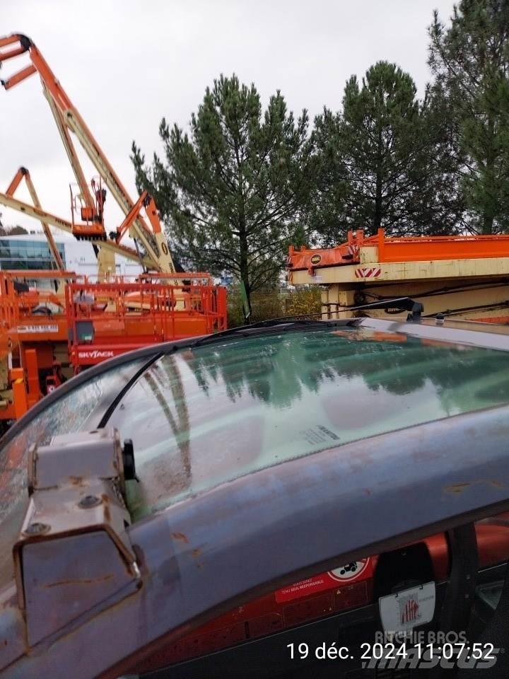 Manitou MT1440 Teleskoplader