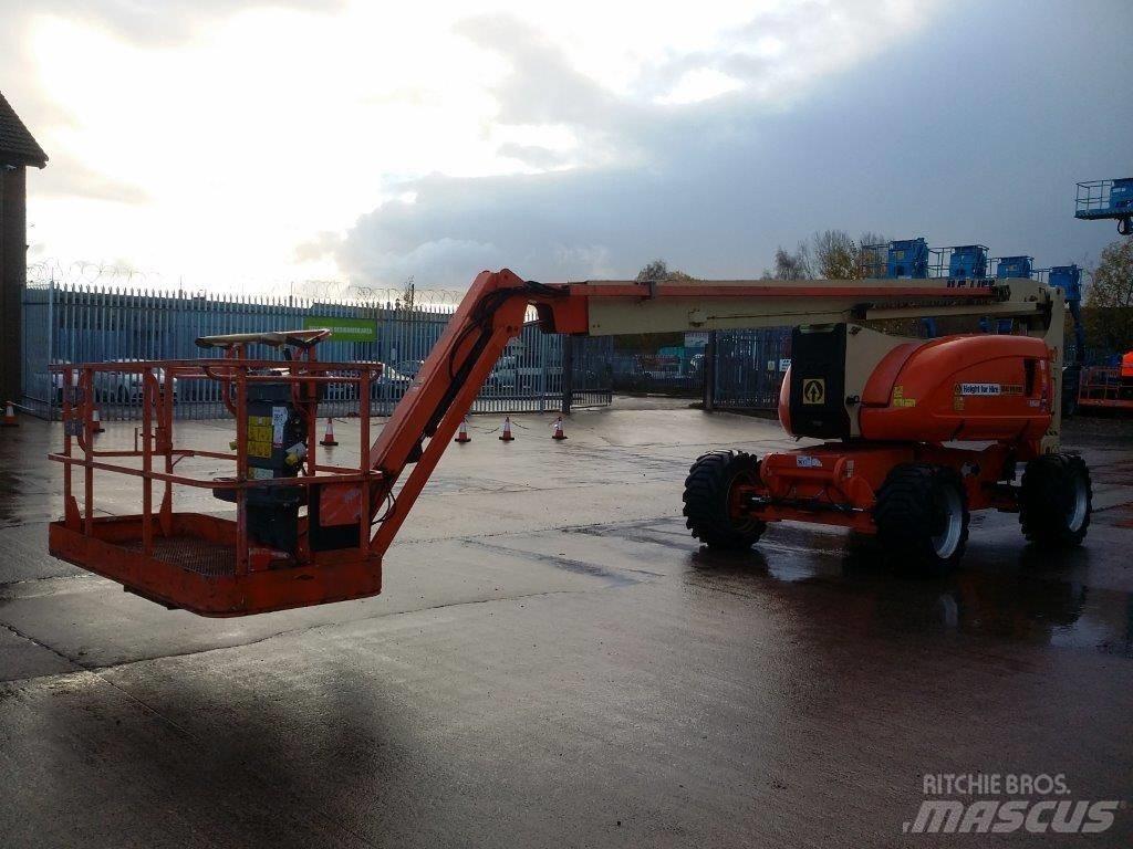 JLG 800AJ Gelenkteleskoparbeitsbühnen