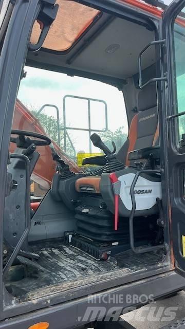 Doosan DX140W-5 Mobilbagger