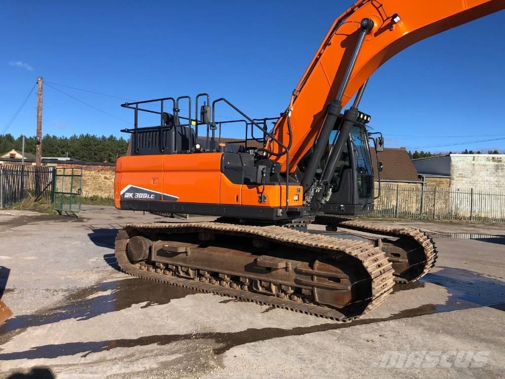 Doosan DX 300 LC Raupenbagger