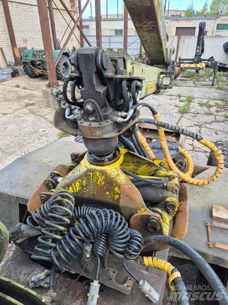 Loglift 82S Förderkrane
