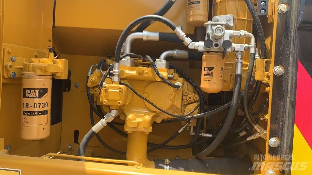 CAT 323D Raupenbagger