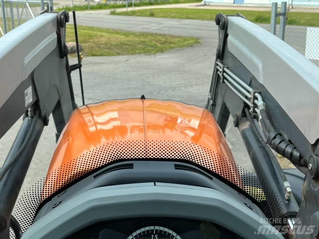 Valtra T174 Traktoren
