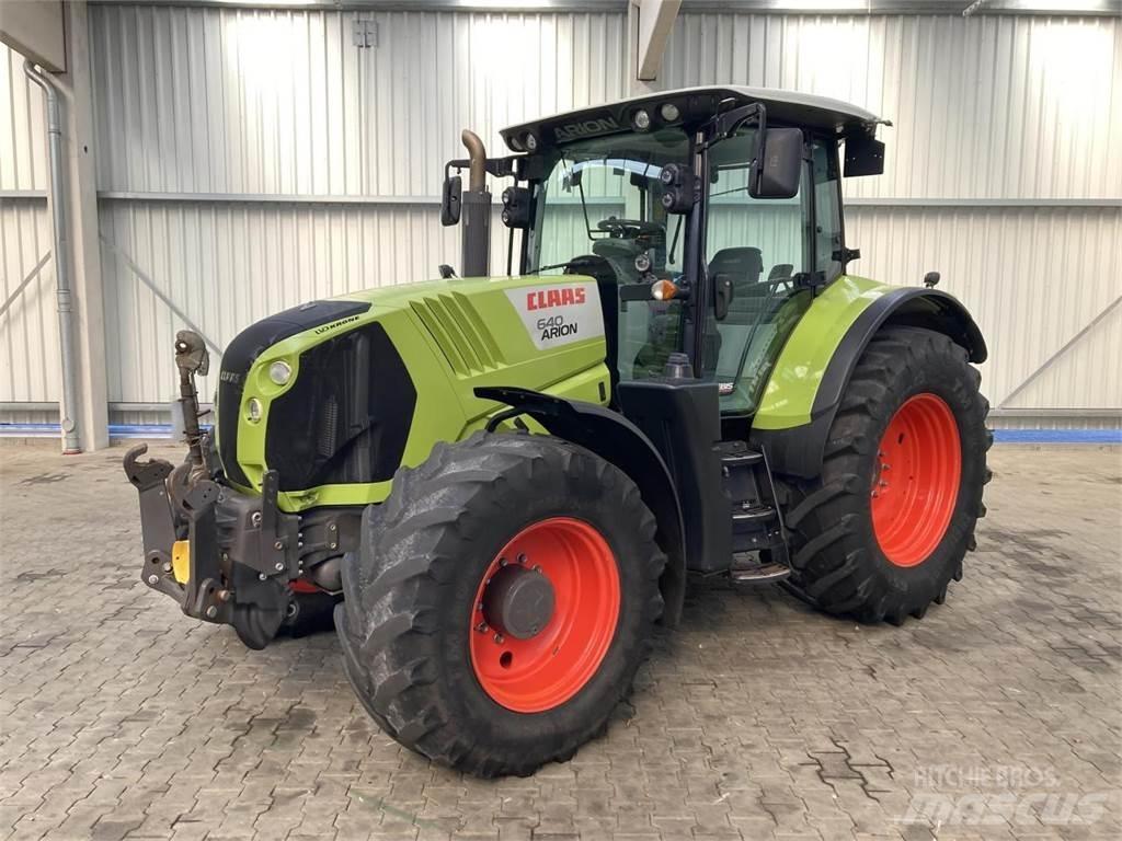 CLAAS Arion 640 Traktoren