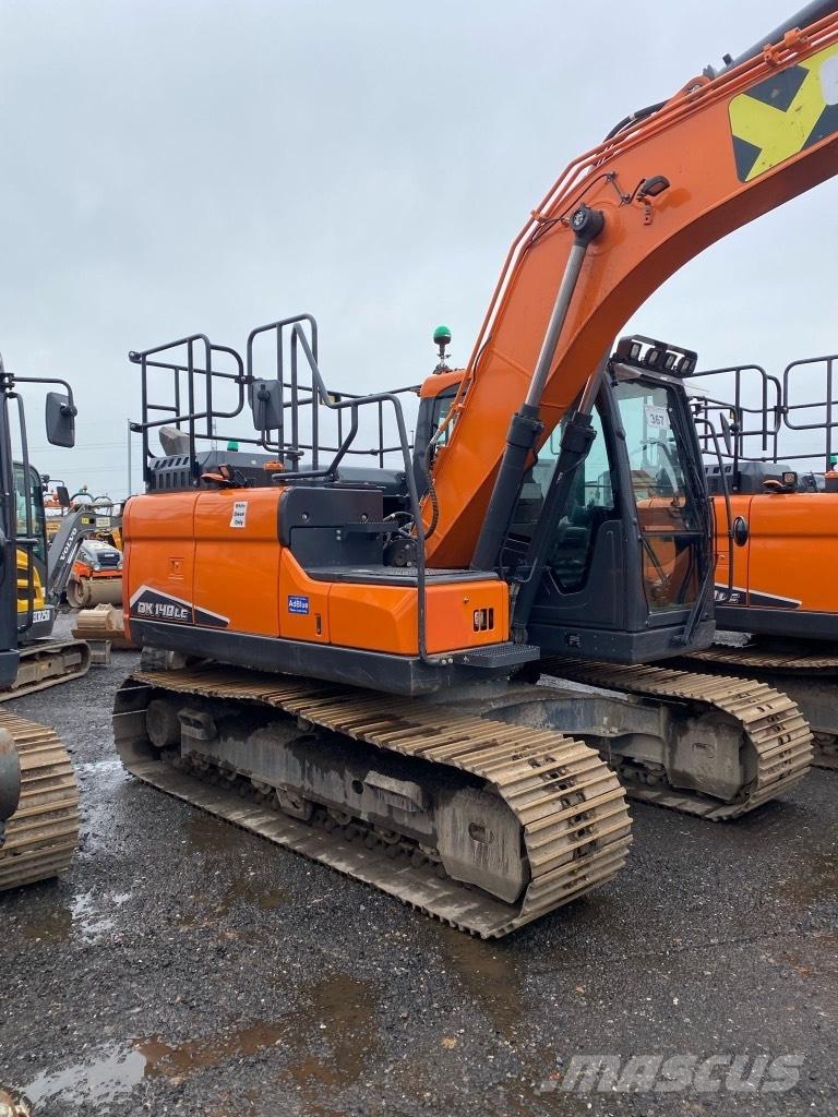 Doosan DX 140 LC Raupenbagger