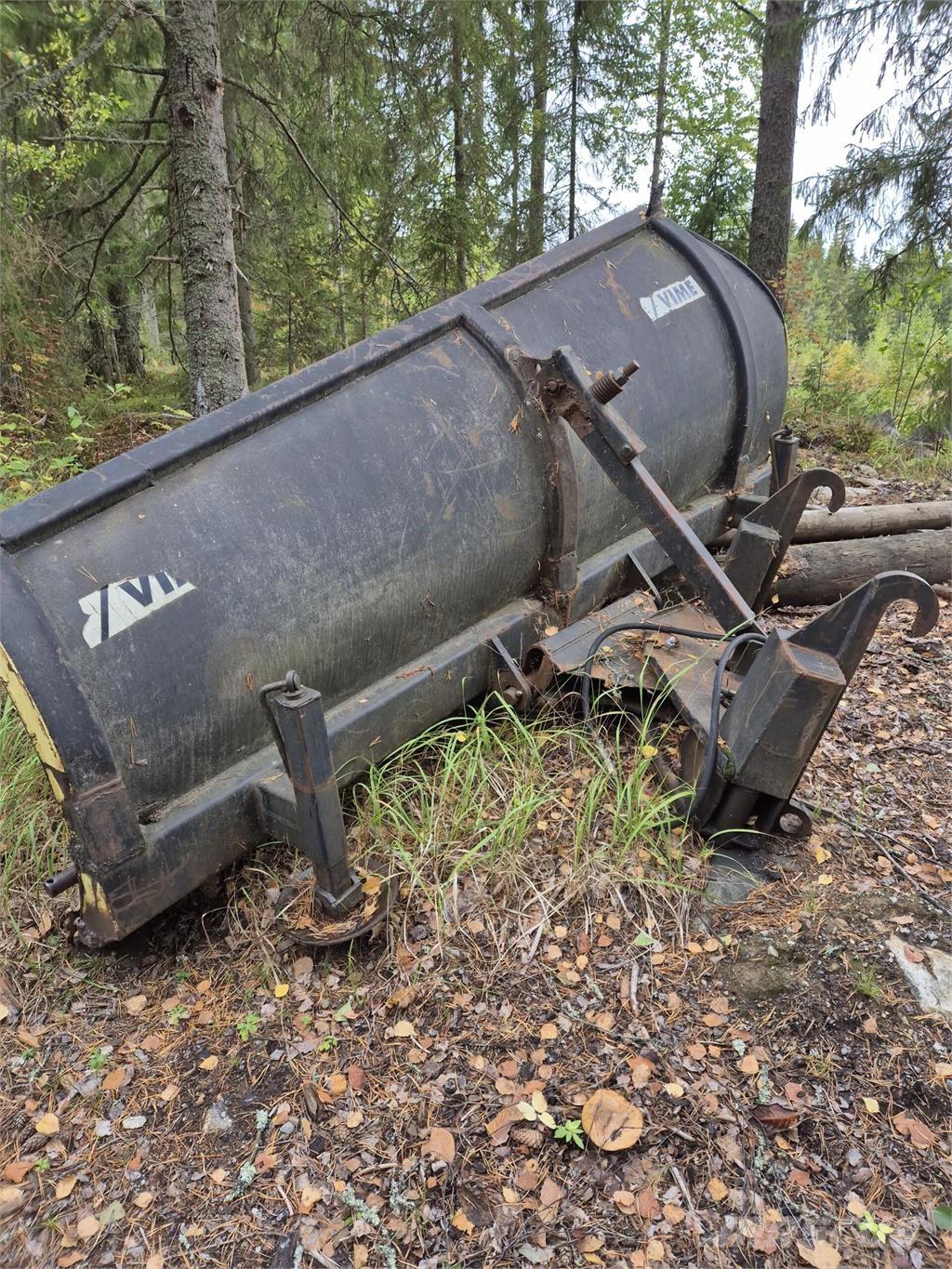  VIME 3400 Schneeschilde und -pflüge