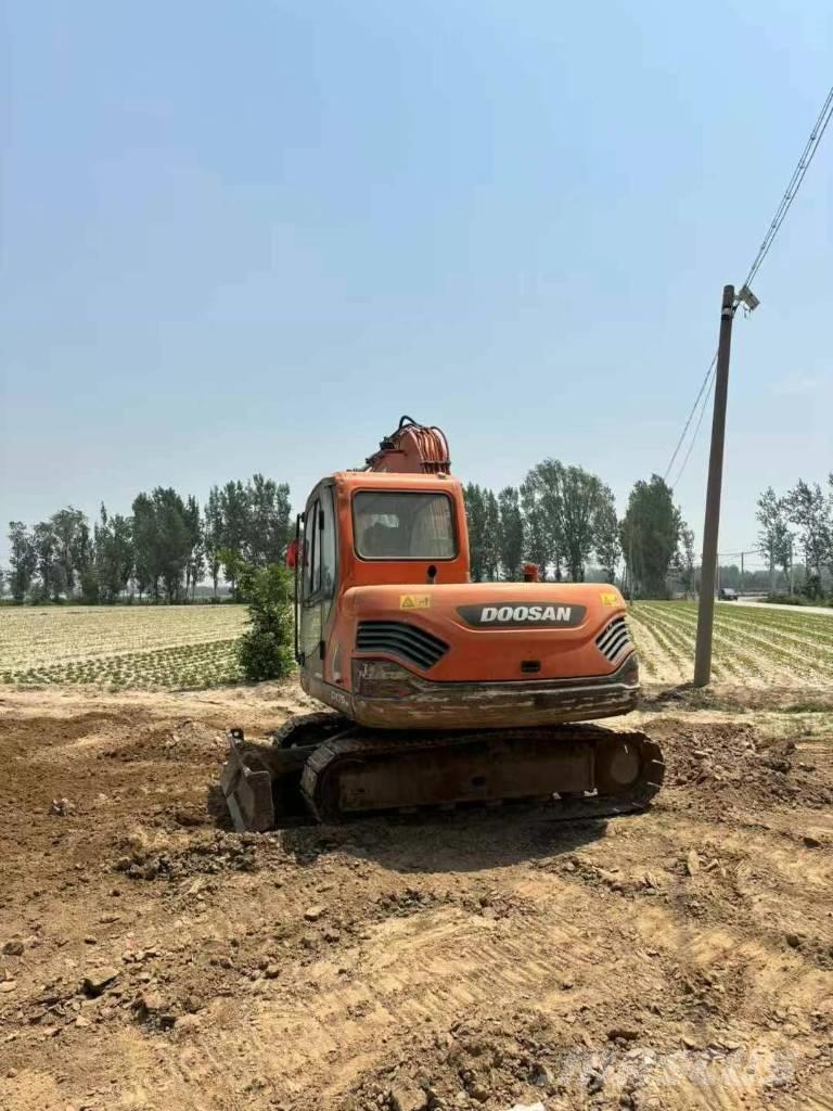 Doosan DX 75 Raupenbagger