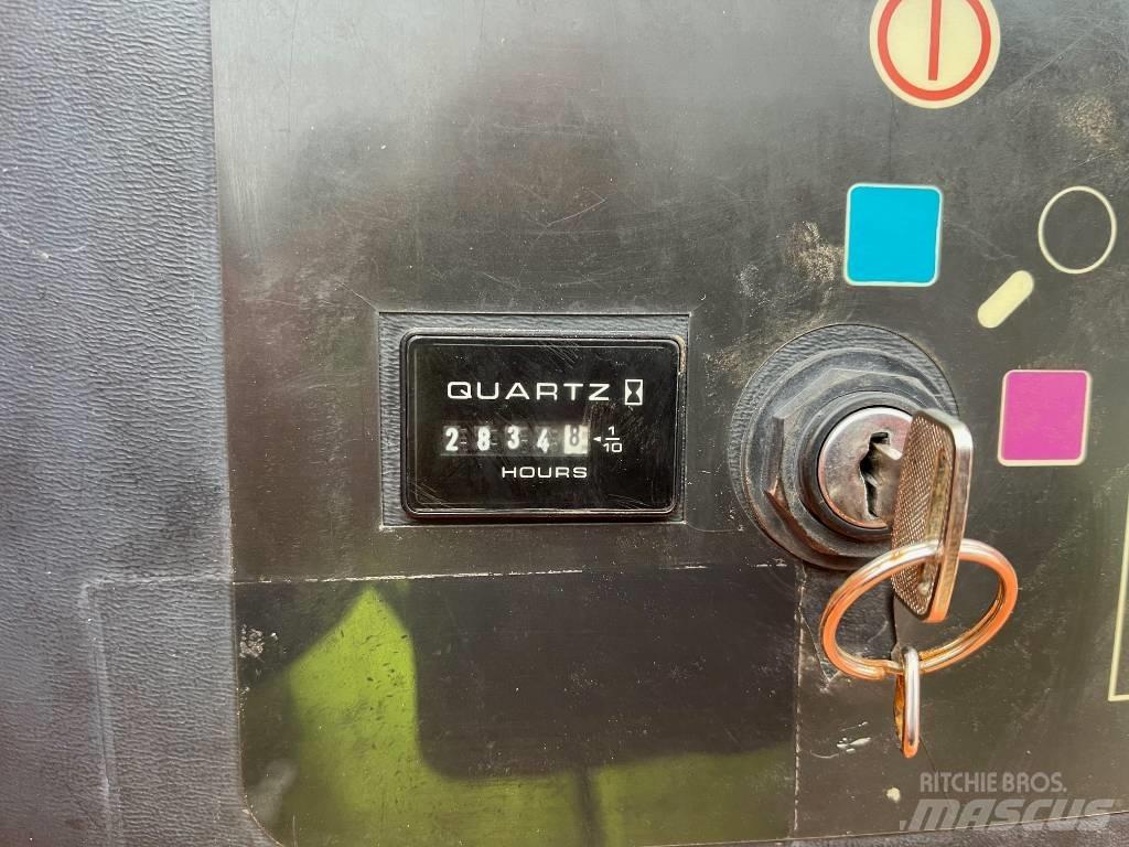 JLG 460 SJ Teleskopbühnen