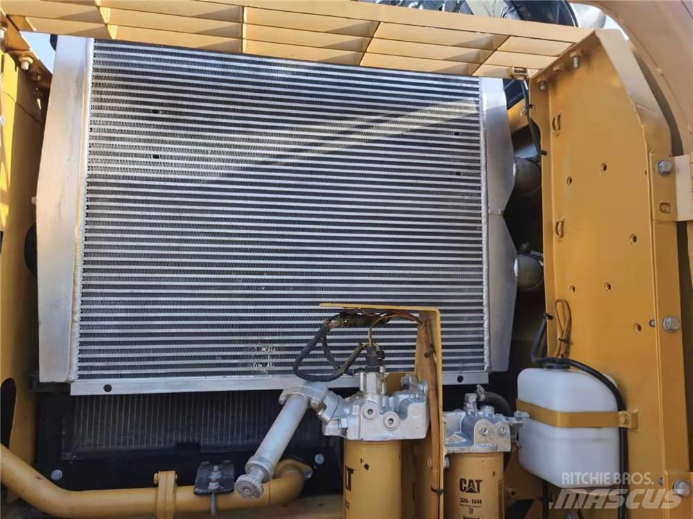CAT 326D Raupenbagger