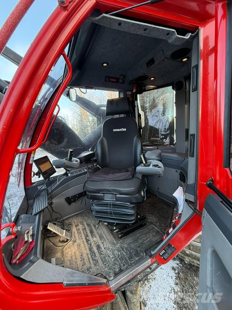 Komatsu 901 XC Harvester