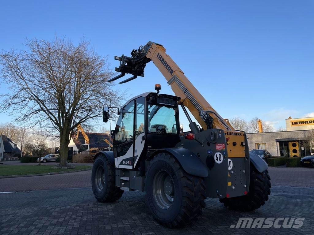 Liebherr T41-7 Teleskoplader